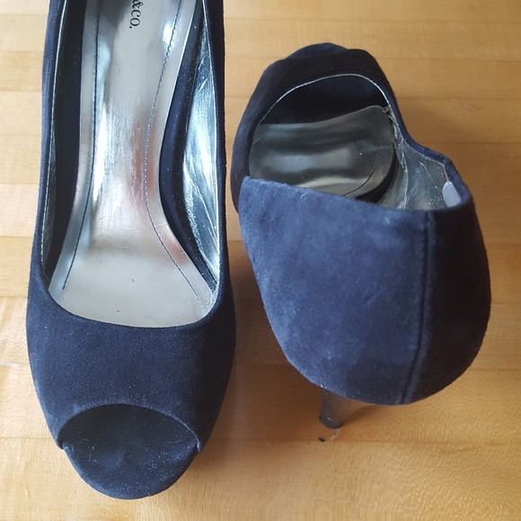 Style Co suede peep toe heels - Picture 2 of 6